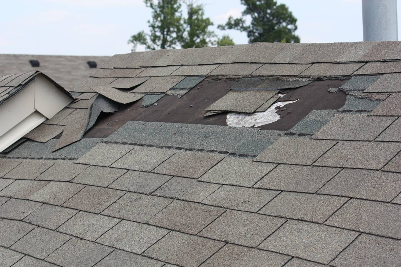 roof shingle cracks
